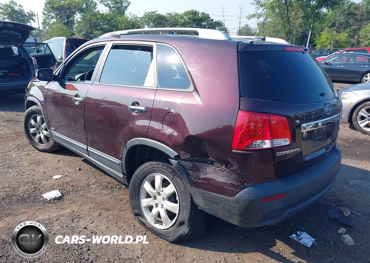 2011 Kia Sorento Lx VIN:5XYKTDA12BG054329 - 3