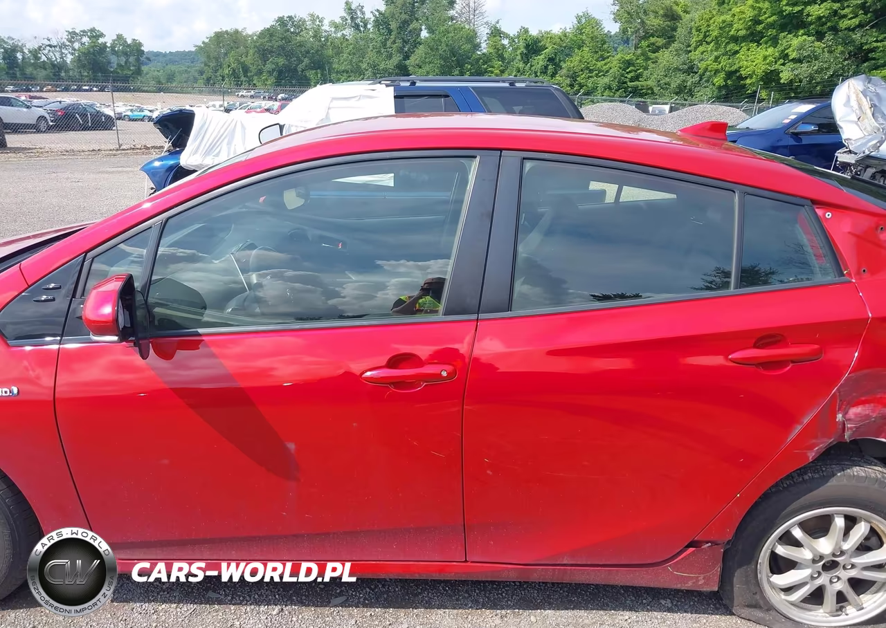 2019 Toyota Prius Xle VIN:JTDL9RFU0K3001717 - 15