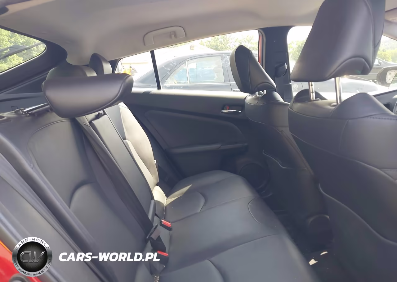 2019 Toyota Prius Xle VIN:JTDL9RFU0K3001717 - 8