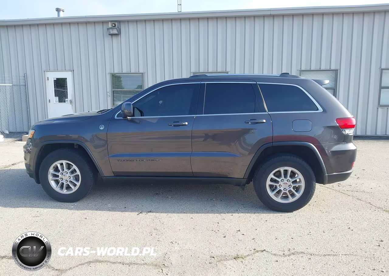 2020 Jeep Grand Cherokee Laredo E 4X4 VIN:1C4RJFAG1LC193863 - 16