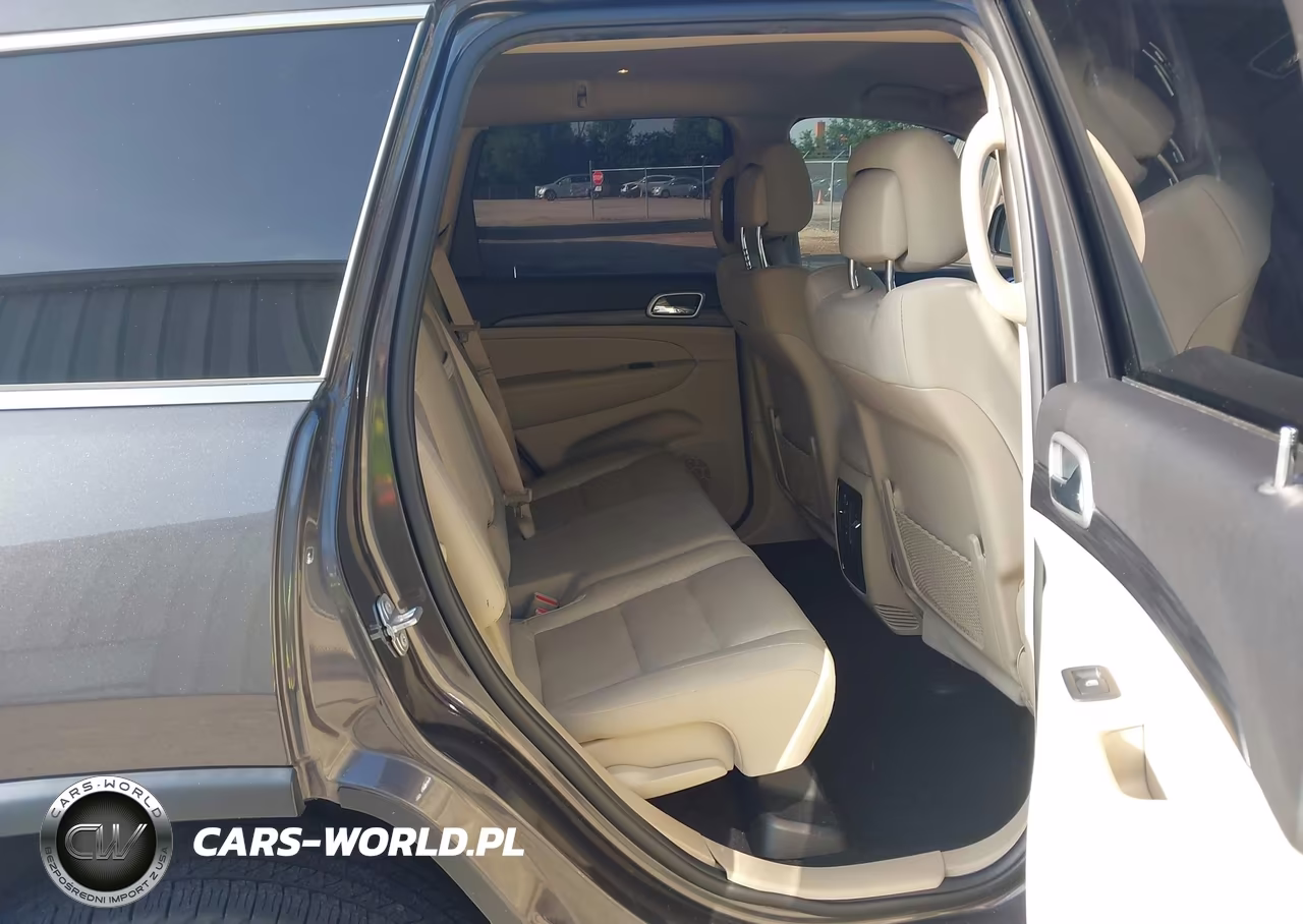 2020 Jeep Grand Cherokee Laredo E 4X4 VIN:1C4RJFAG1LC193863 - 8
