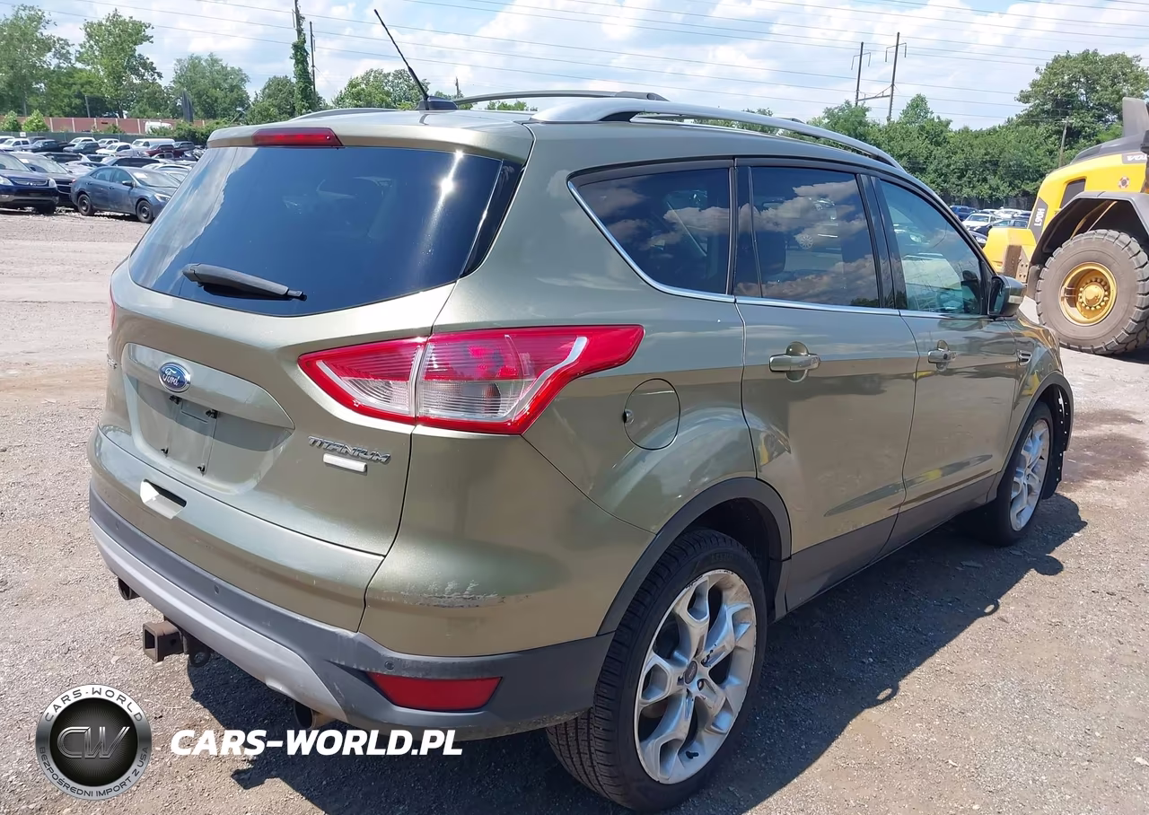 2013 Ford Escape Titanium VIN:1FMCU9J9XDUB19882 - 4
