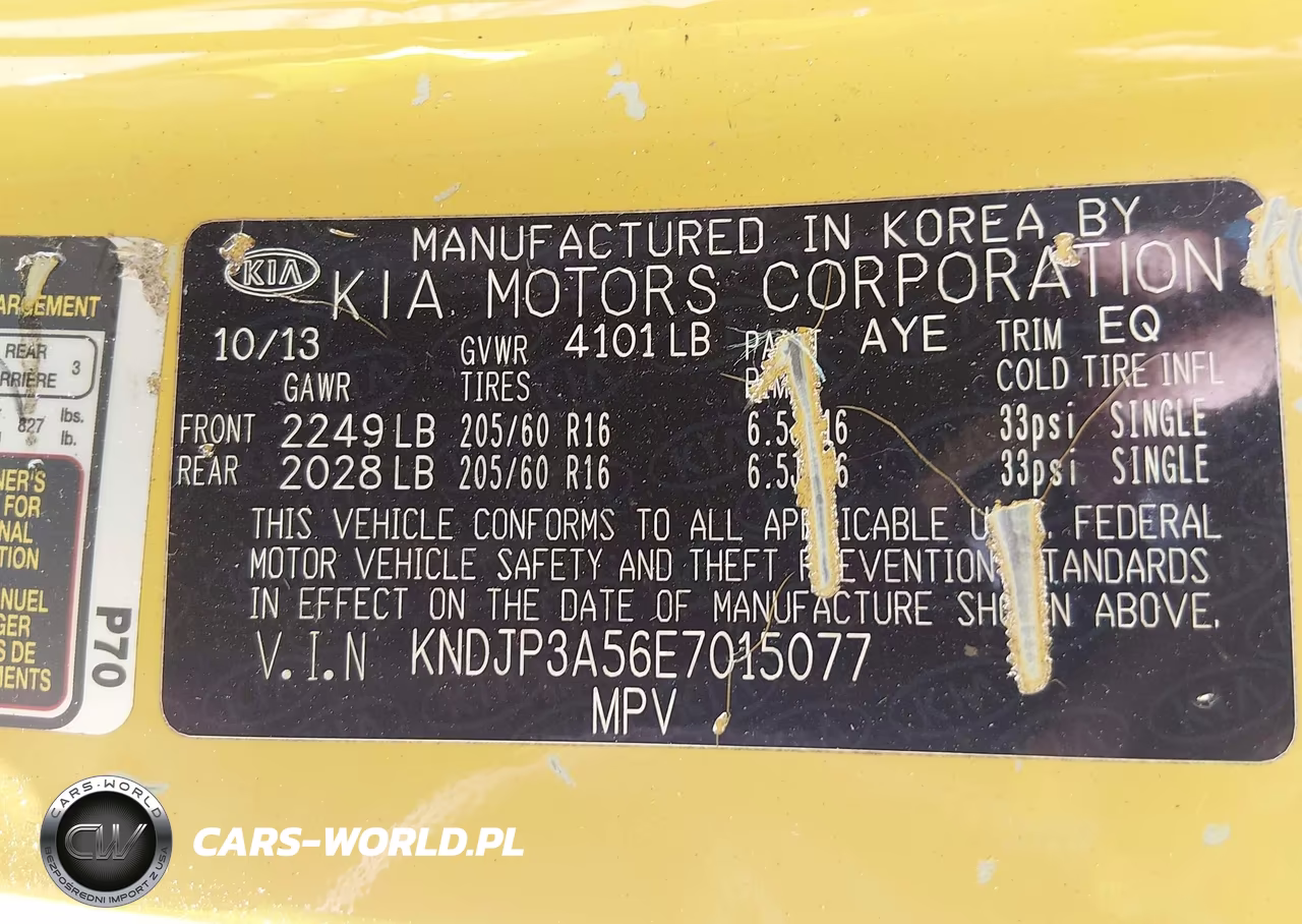 2014 Kia Soul + VIN:KNDJP3A56E7015077 - 9