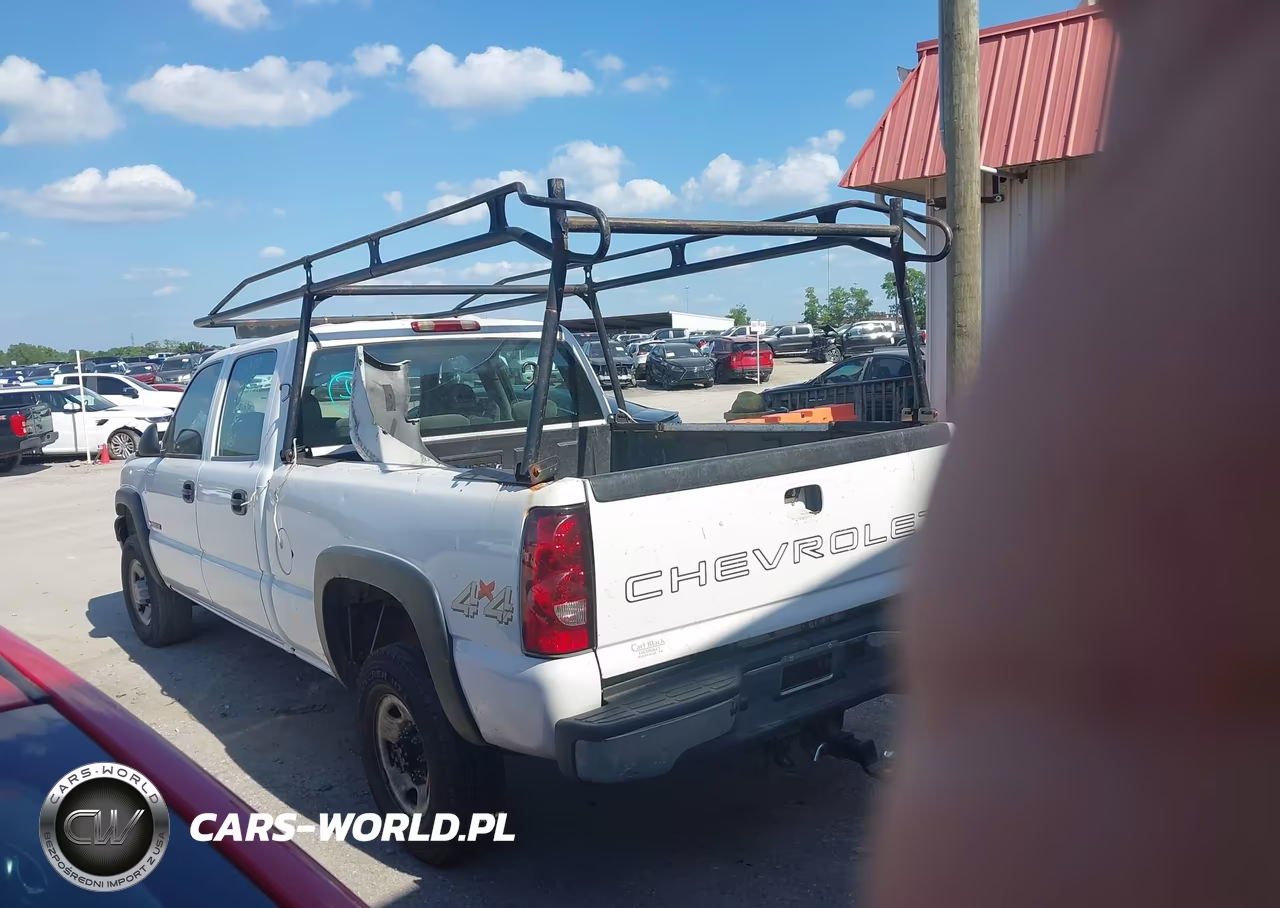 2007 Chevrolet Silverado 2500Hd Classic Work Truck VIN:1GCHK23U87F119817 - 3