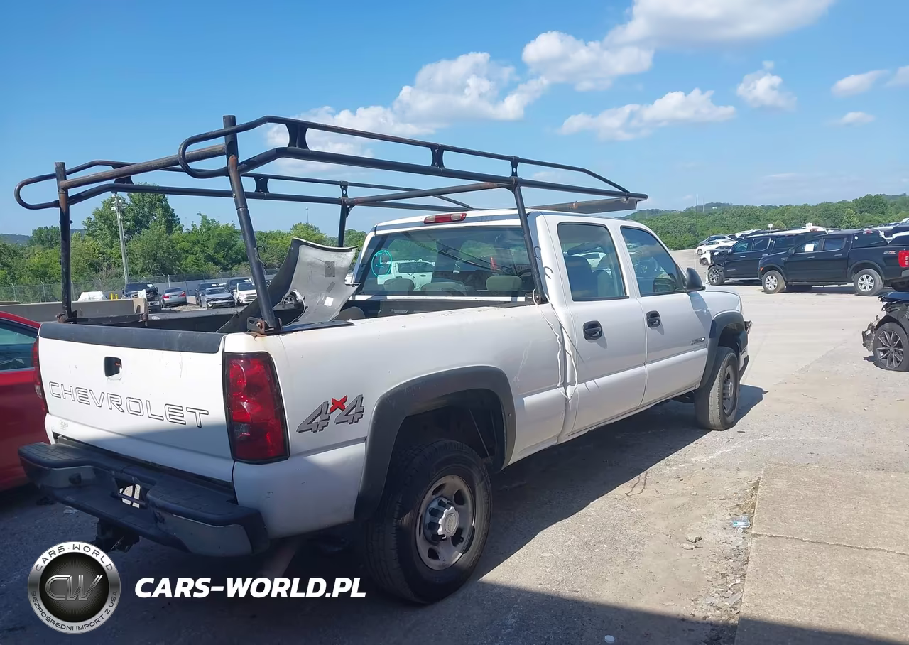 2007 Chevrolet Silverado 2500Hd Classic Work Truck VIN:1GCHK23U87F119817 - 4