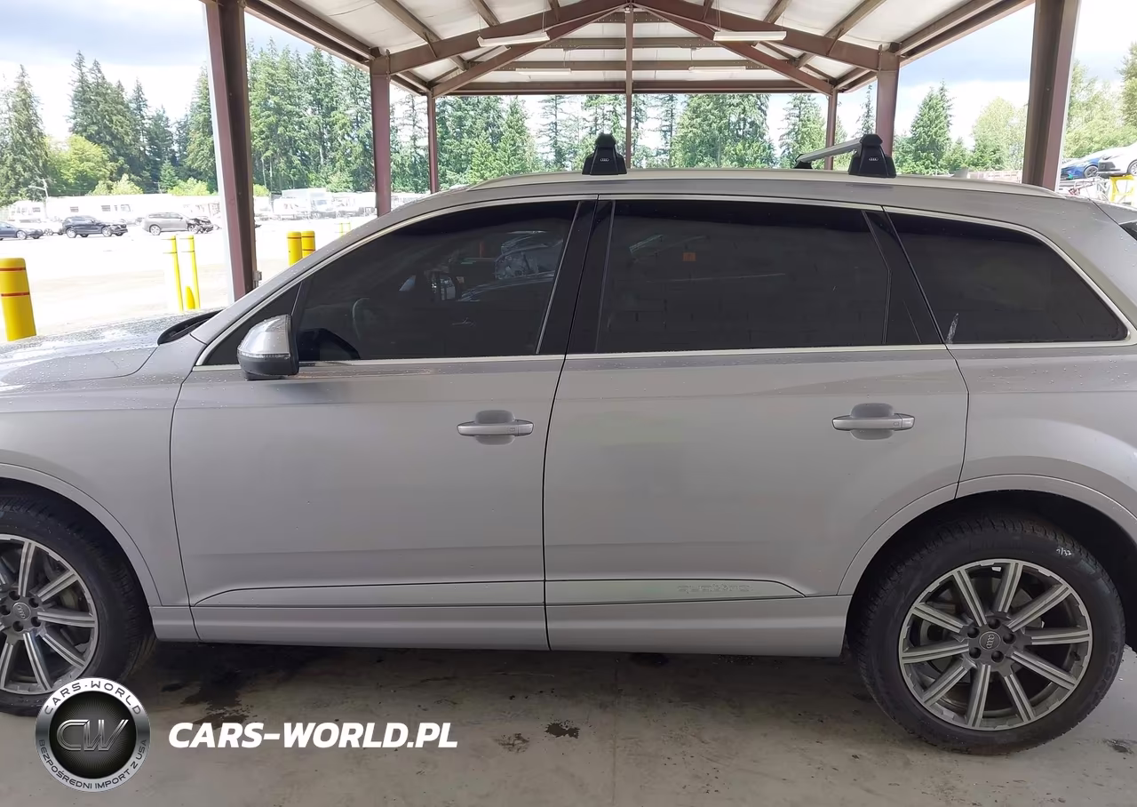 2018 Audi Q7 3.0T Premium VIN:WA1VAAF77JD048239 - 14