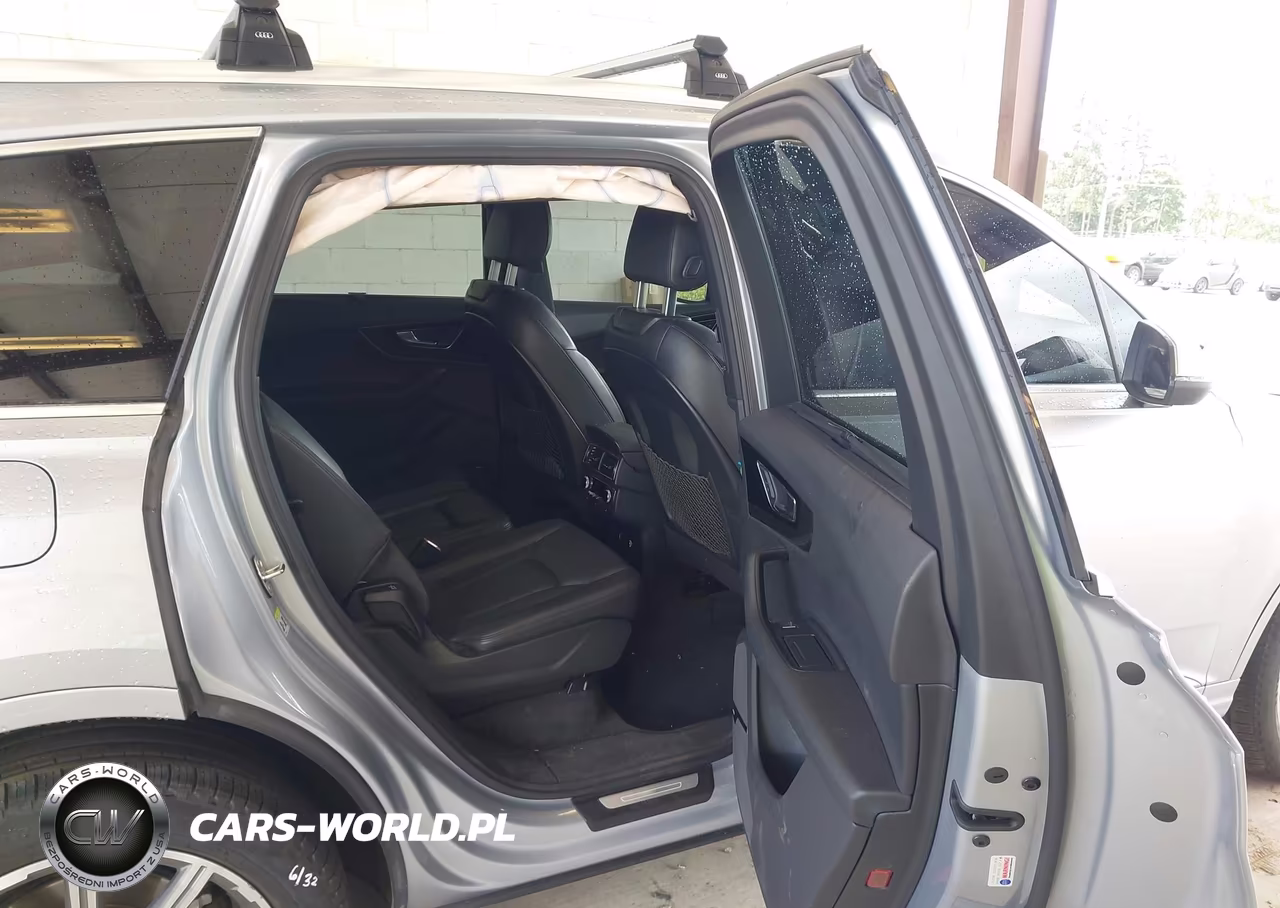 2018 Audi Q7 3.0T Premium VIN:WA1VAAF77JD048239 - 8