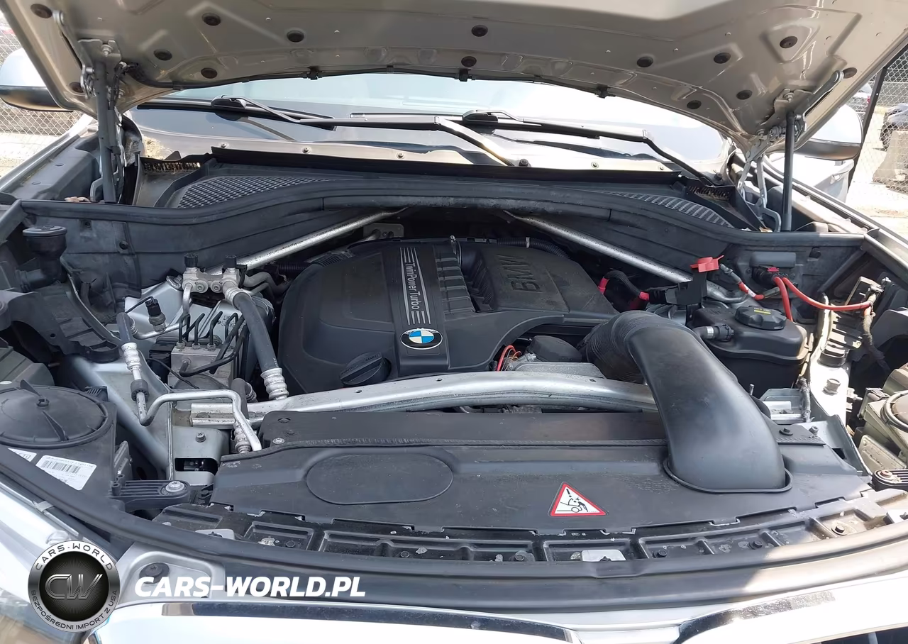 2015 BMW X5 xDrive35I VIN:5UXKR0C55F0P04627 - 10