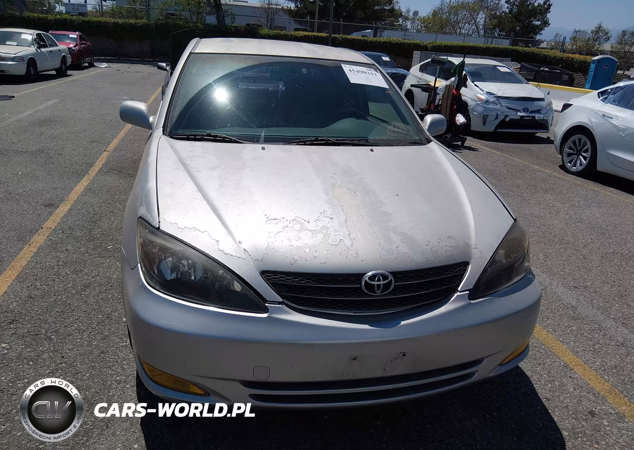 2002 Toyota Camry Xle VIN:JTDBE30K520080248 - 12