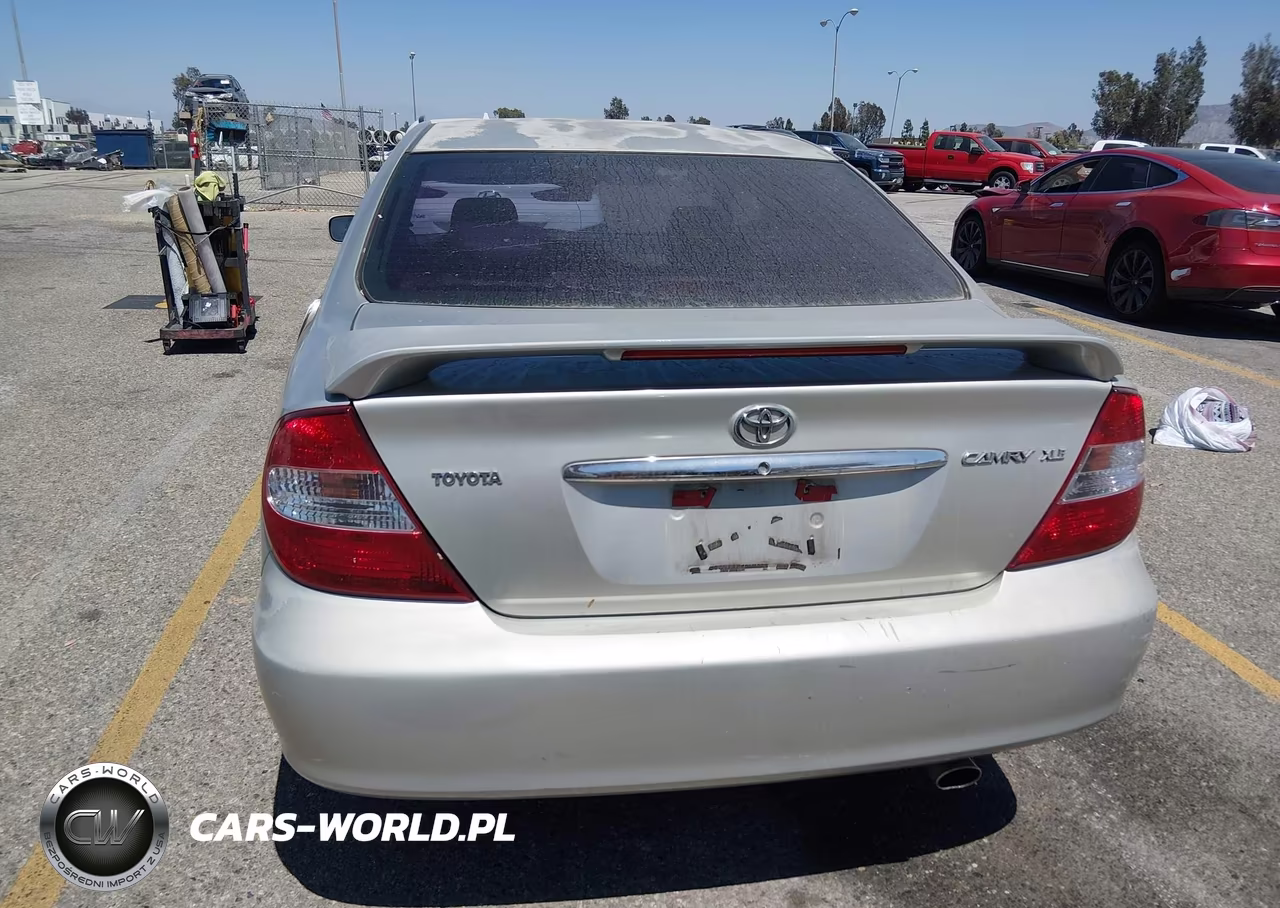 2002 Toyota Camry Xle VIN:JTDBE30K520080248 - 16