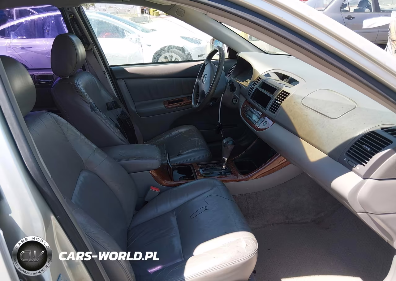 2002 Toyota Camry Xle VIN:JTDBE30K520080248 - 5