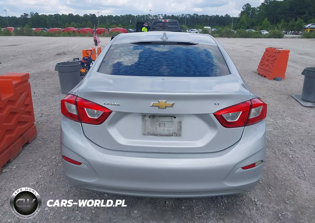 2018 Chevrolet Cruze Lt Auto VIN:1G1BE5SM7J7105966 - 16