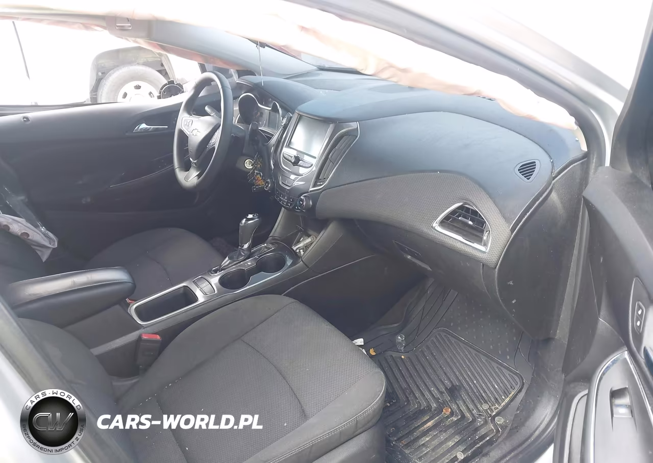 2018 Chevrolet Cruze Lt Auto VIN:1G1BE5SM7J7105966 - 5