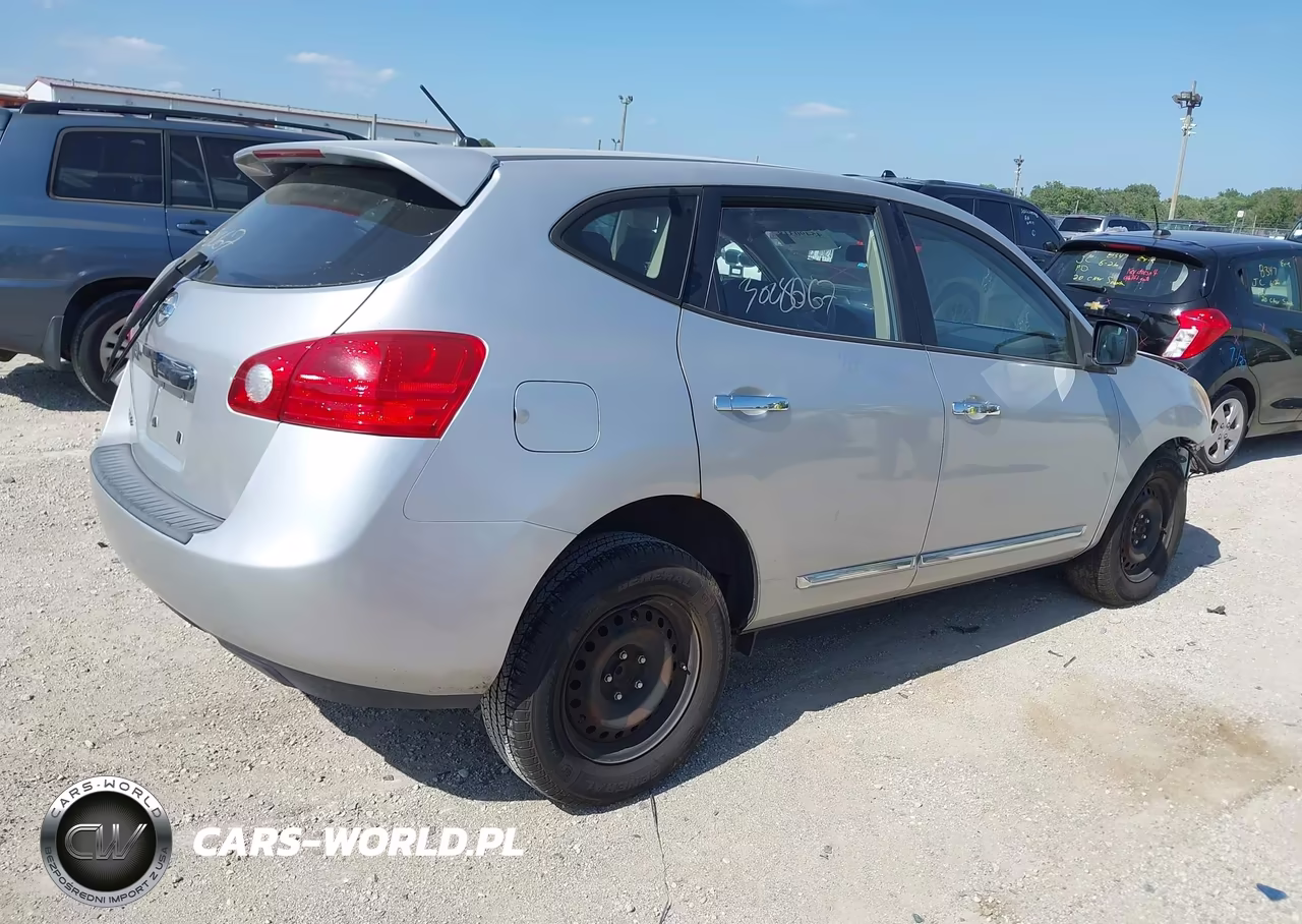 2011 Nissan Rogue S VIN:JN8AS5MT0BW173554 - 4