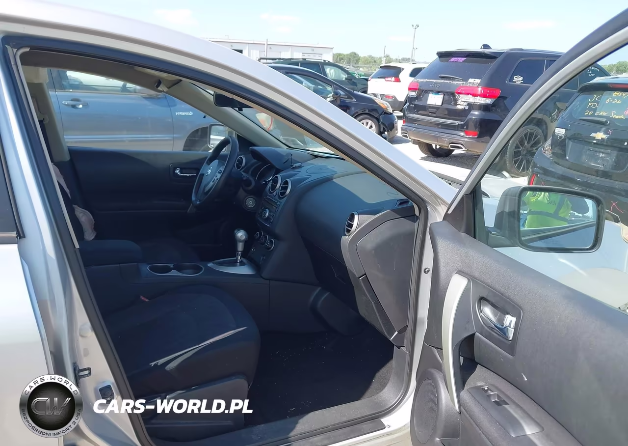 2011 Nissan Rogue S VIN:JN8AS5MT0BW173554 - 5