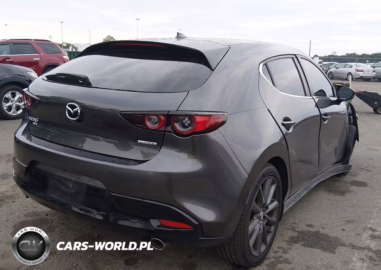 2020 Mazda Mazda3 Preferred Package VIN:JM1BPBMM1L1162523 - 4