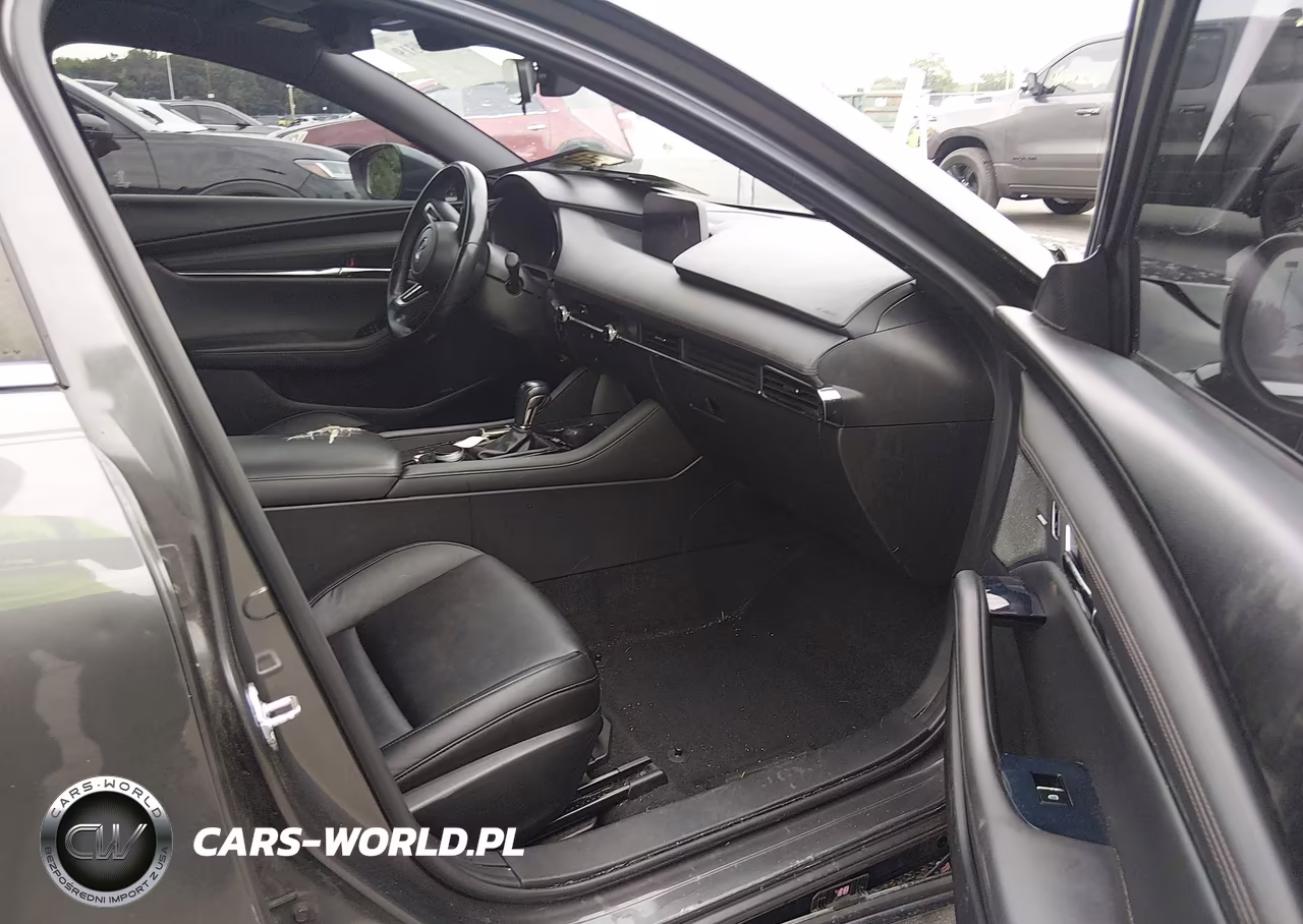 2020 Mazda Mazda3 Preferred Package VIN:JM1BPBMM1L1162523 - 5