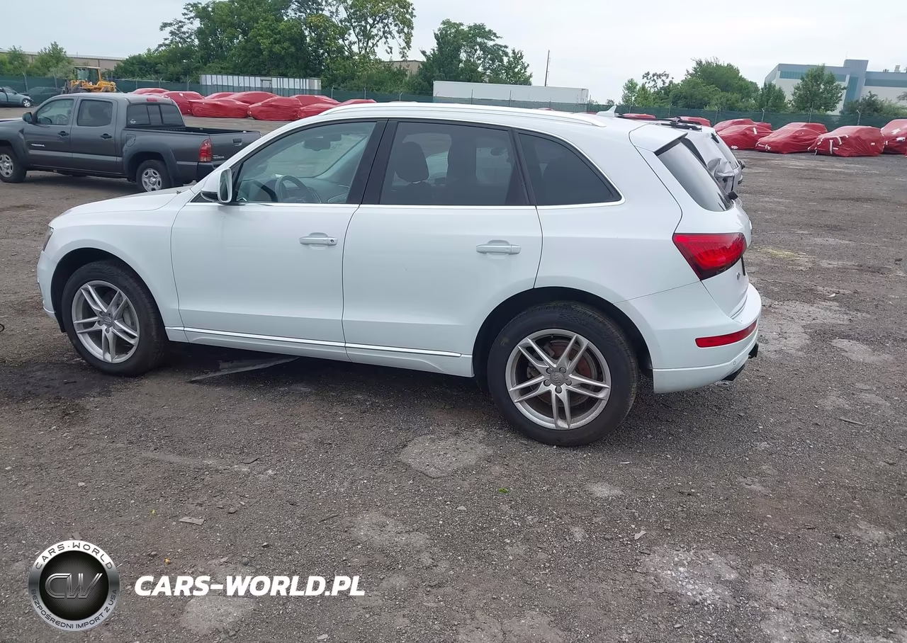 2015 Audi Q5 2.0T Premium VIN:WA1LFAFP4FA125649 - 3