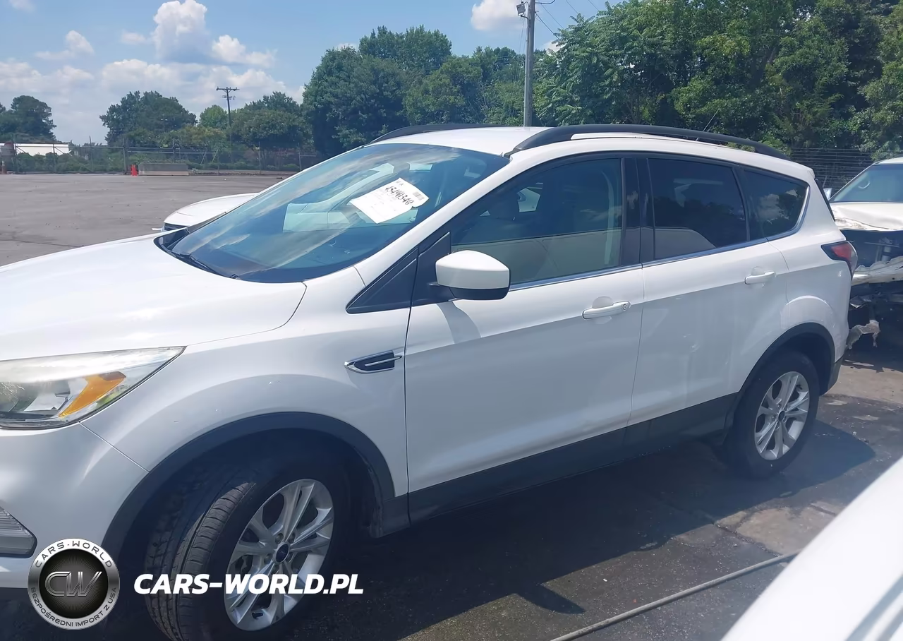 2018 Ford Escape Se VIN:1FMCU9GDXJUB29142 - 14