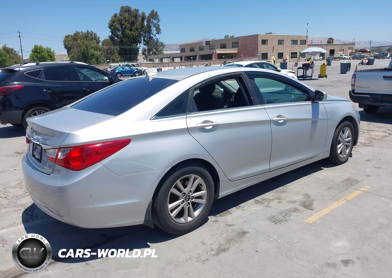 2011 Hyundai Sonata Gls VIN:5NPEB4AC9BH203006 - 4