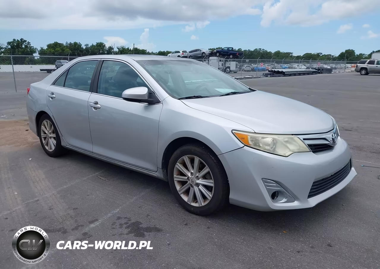 2012 Toyota Camry Xle V6 – zdjęcie 1 z 18