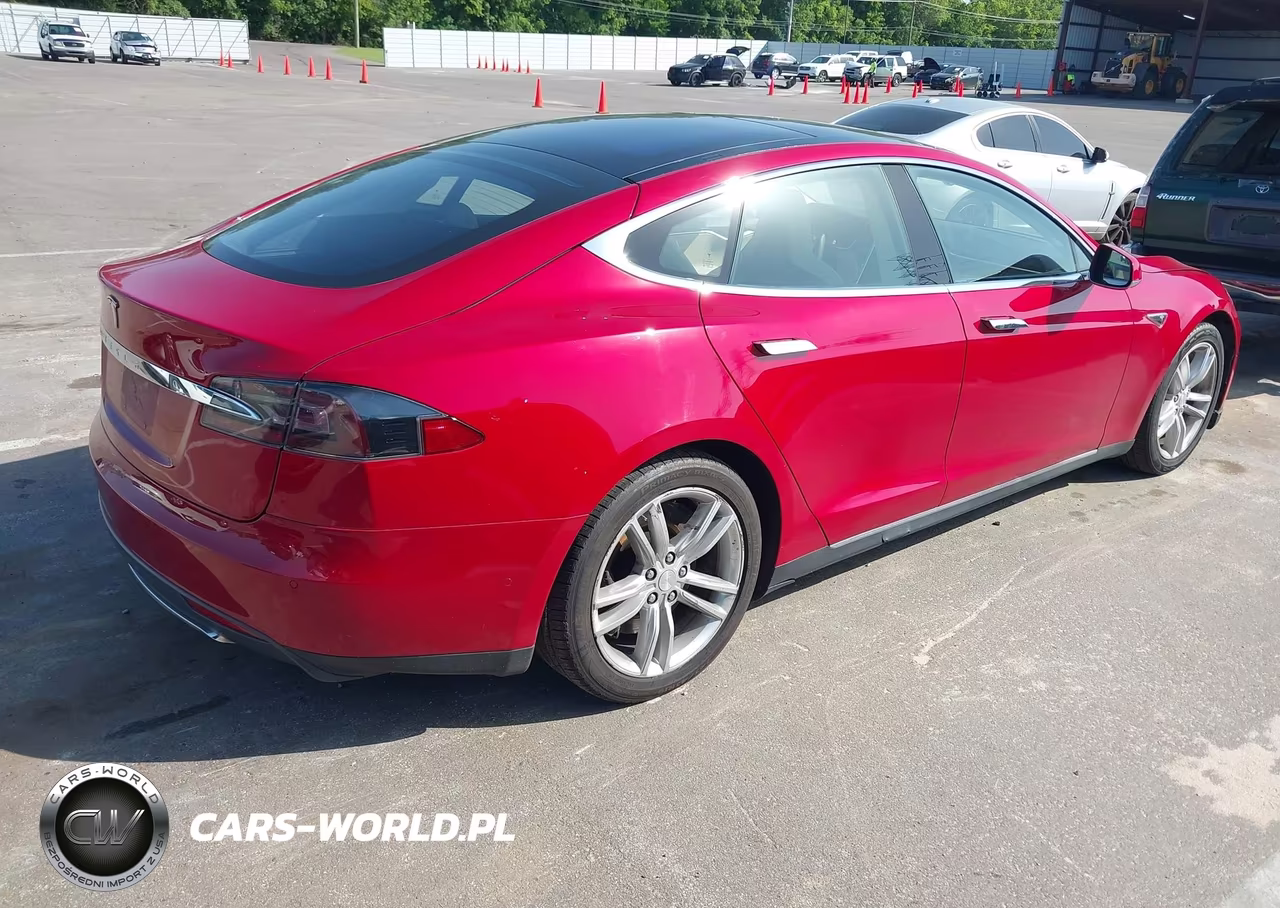2014 Tesla Model S VIN:5YJSA1S1XEFP56283 - 4