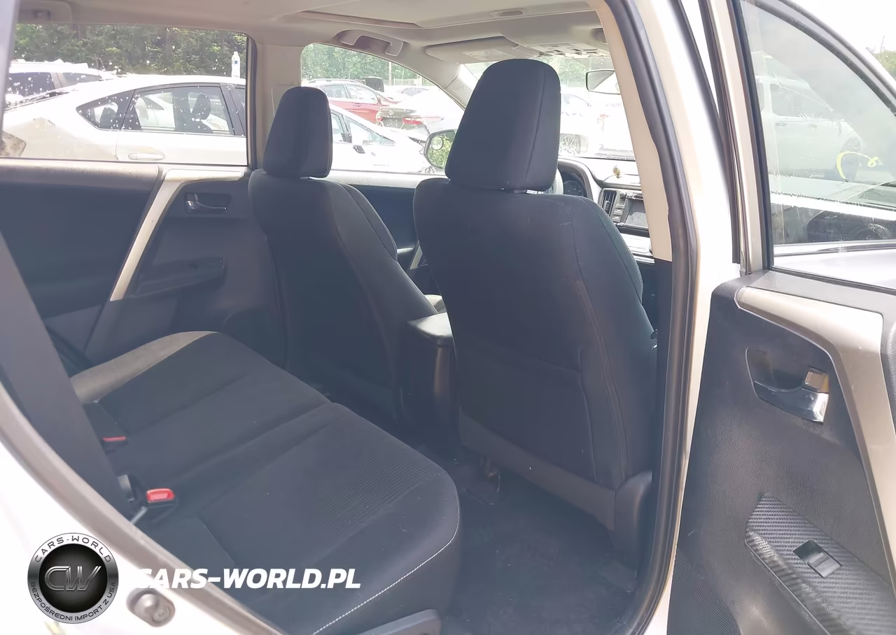 2015 Toyota Rav4 Xle VIN:2T3RFREV7FW370588 - 8