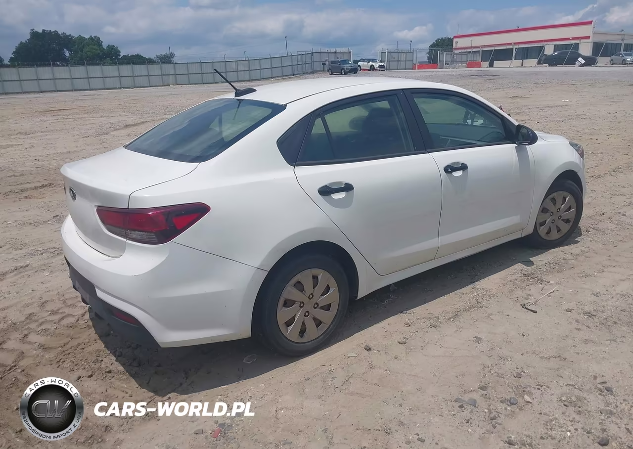 2018 Kia Rio Lx VIN:3KPA24AB2JE066838 - 4