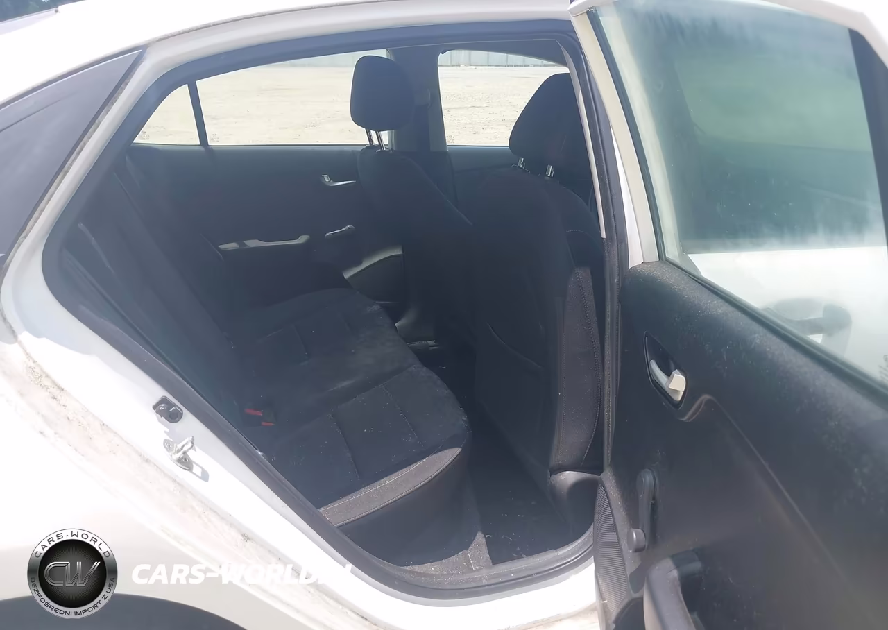 2018 Kia Rio Lx VIN:3KPA24AB2JE066838 - 8