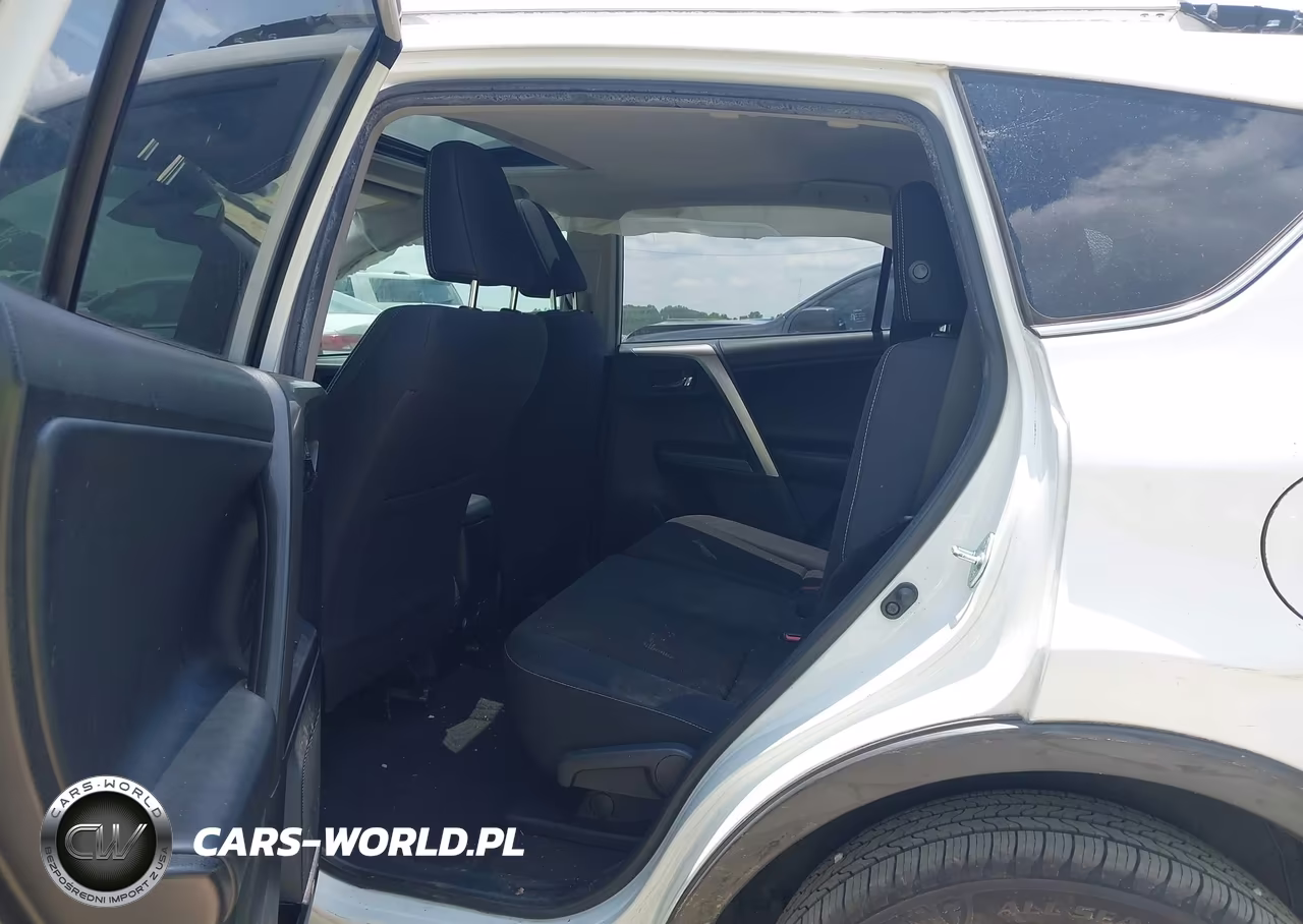 2018 Toyota Rav4 Xle VIN:JTMWFREV4JJ201493 - 8