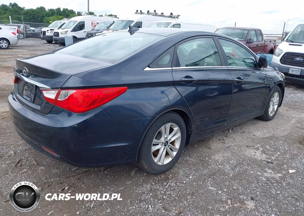 2012 Hyundai Sonata Gls VIN:5NPEB4AC6CH466068 - 4