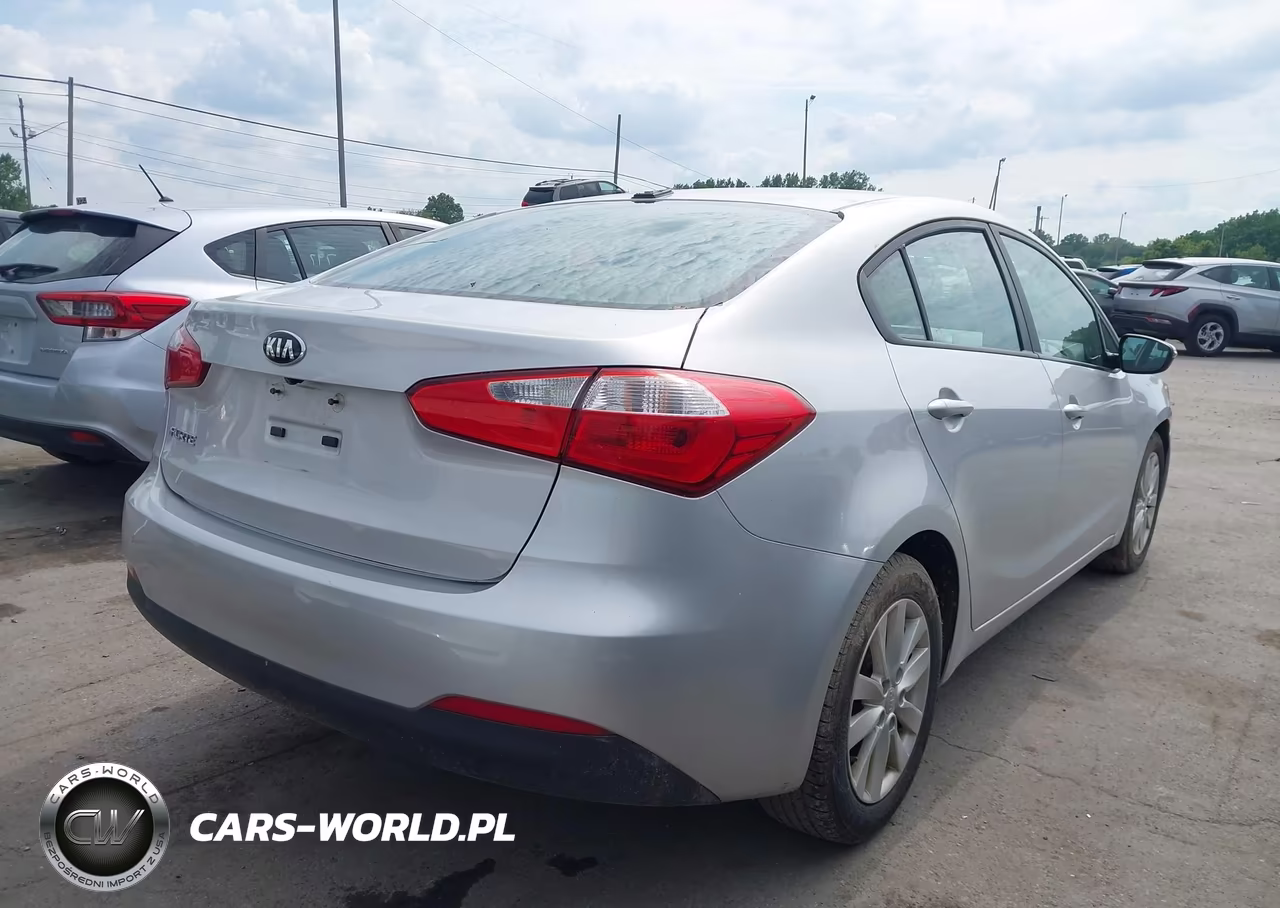 2016 Kia Forte Lx VIN:KNAFX4A69G5566216 - 4