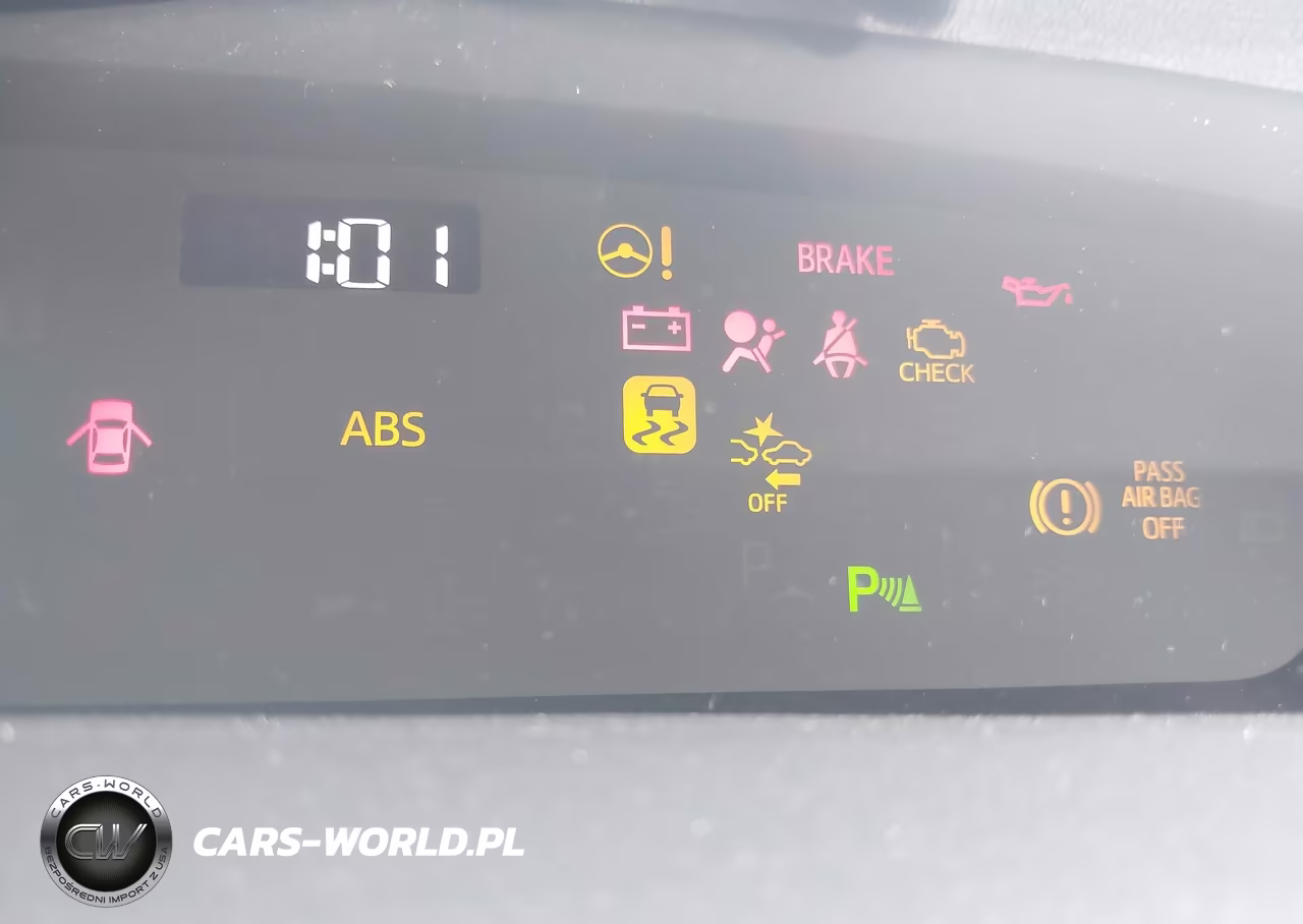 2019 Toyota Prius Le VIN:JTDKARFU2K3102132 - 16
