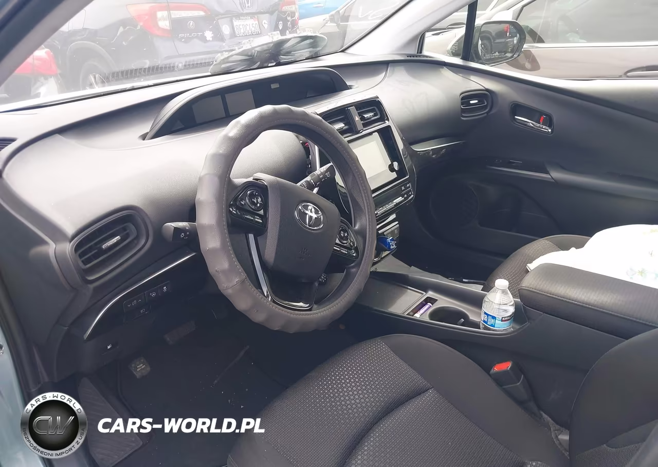 2019 Toyota Prius Le VIN:JTDKARFU2K3102132 - 8