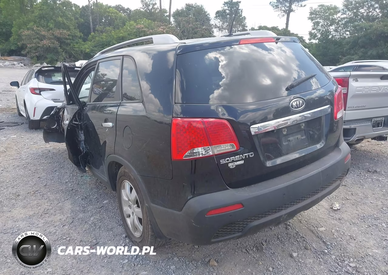2011 Kia Sorento Lx VIN:5XYKT4A10BG152405 - 3
