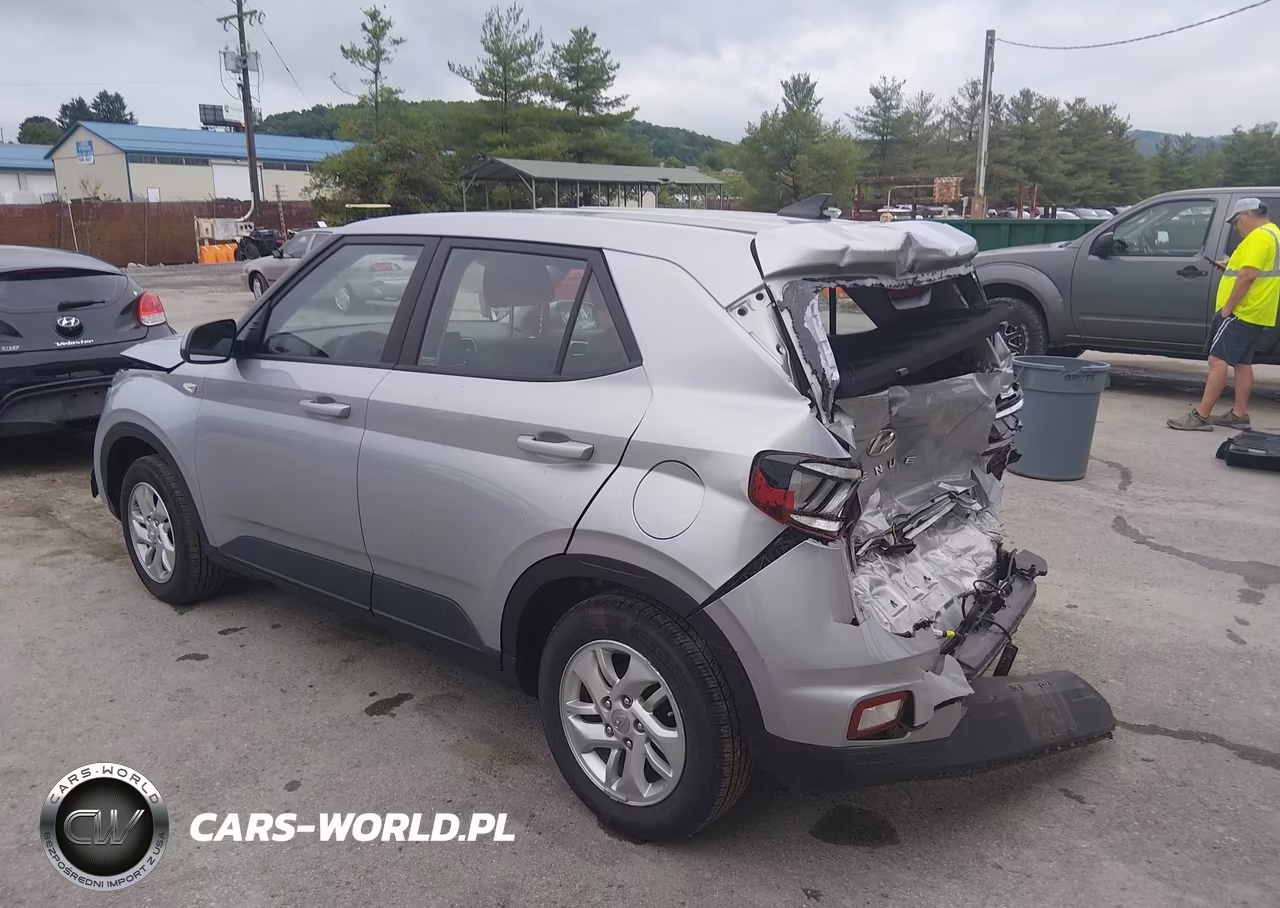 2022 Hyundai Venue Se VIN:KMHRB8A35NU197476 - 3