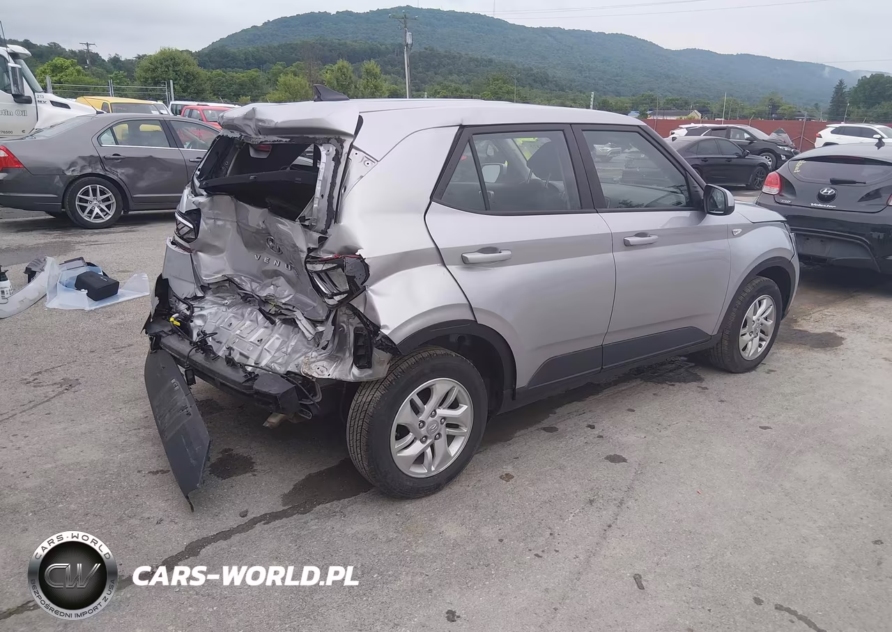 2022 Hyundai Venue Se VIN:KMHRB8A35NU197476 - 4