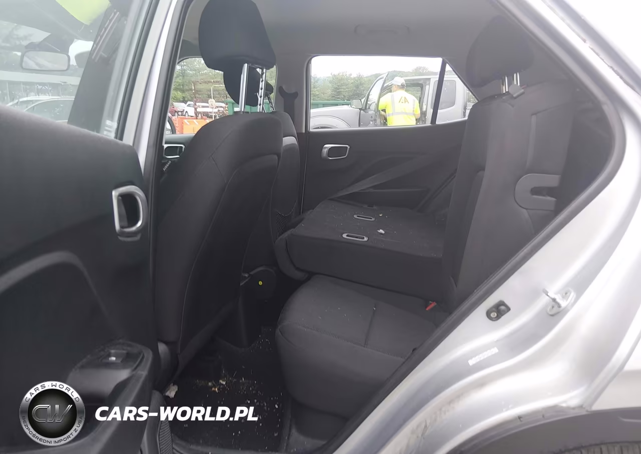 2022 Hyundai Venue Se VIN:KMHRB8A35NU197476 - 8