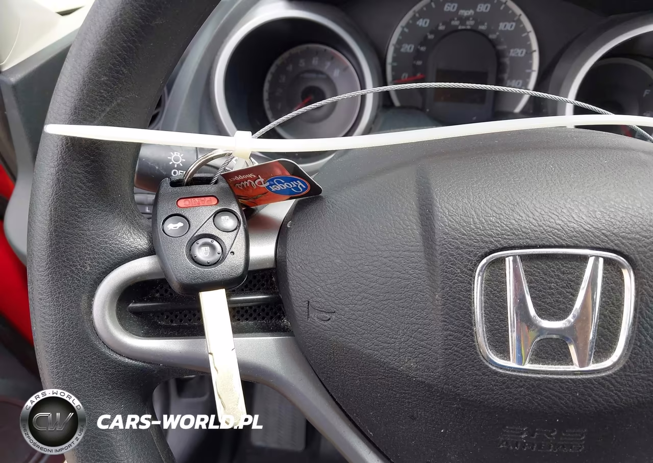 2012 Honda Fit VIN:JHMGE8H3XCC021128 - 11