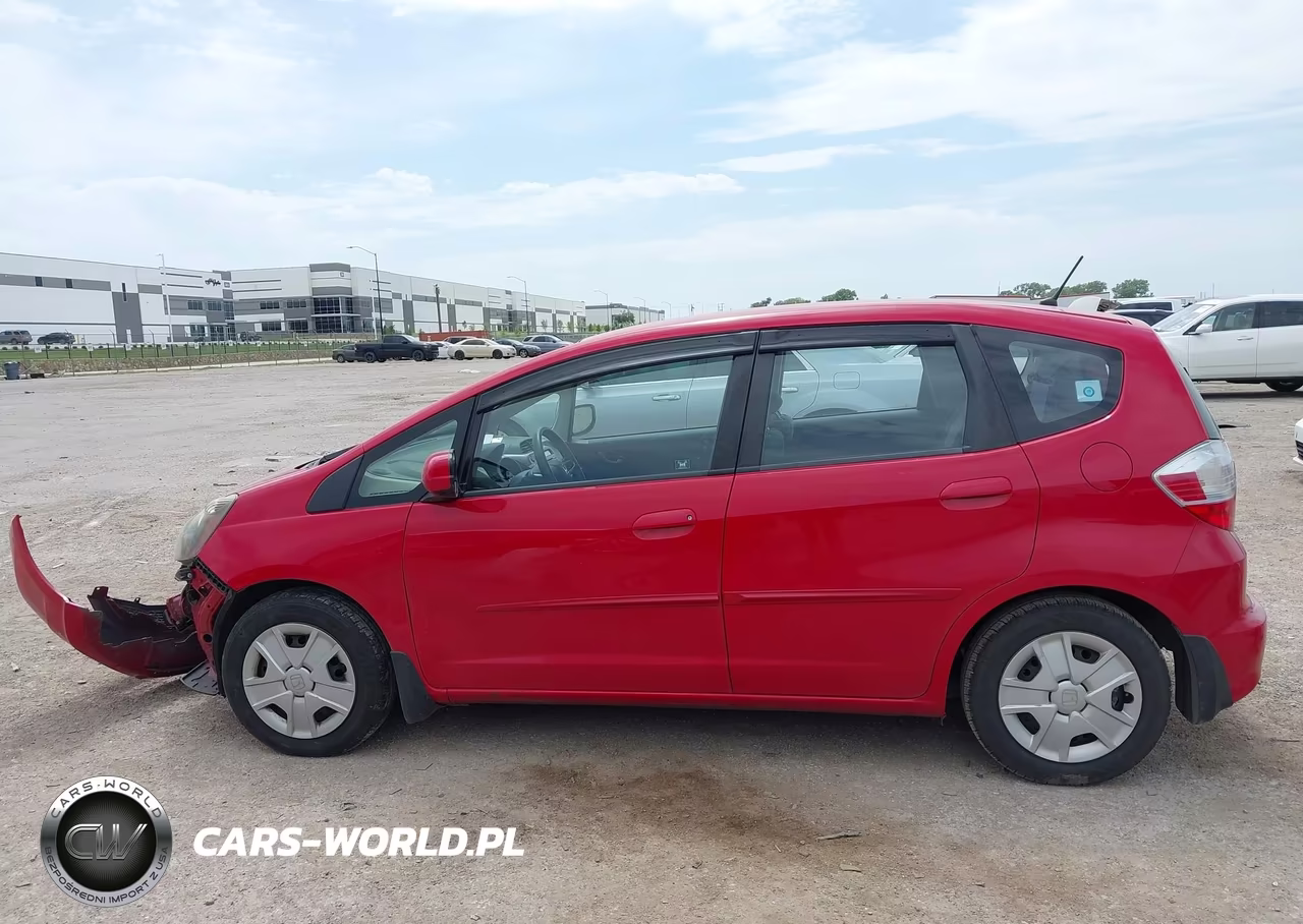 2012 Honda Fit VIN:JHMGE8H3XCC021128 - 14
