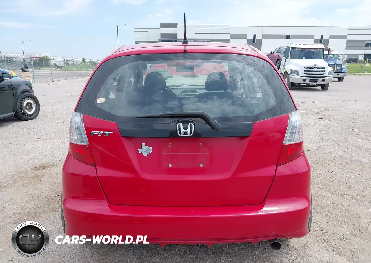 2012 Honda Fit VIN:JHMGE8H3XCC021128 - 16
