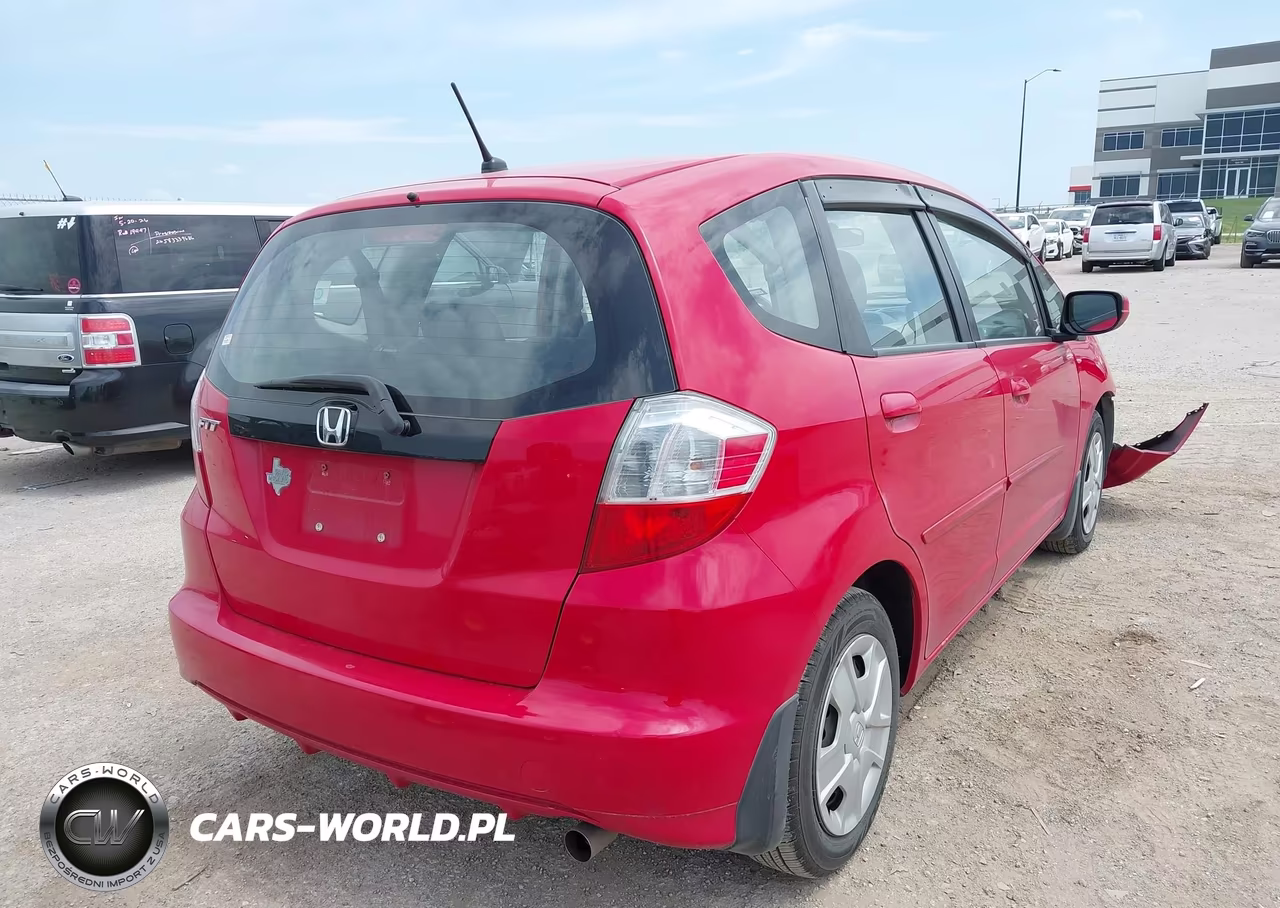 2012 Honda Fit VIN:JHMGE8H3XCC021128 - 4