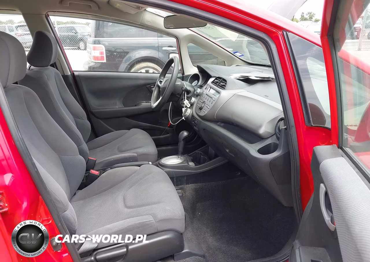 2012 Honda Fit VIN:JHMGE8H3XCC021128 - 5