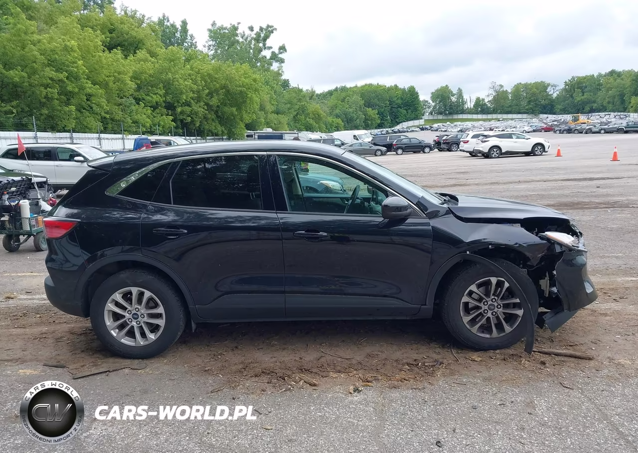 2020 Ford Escape Se VIN:1FMCU9G64LUC46395 - 13