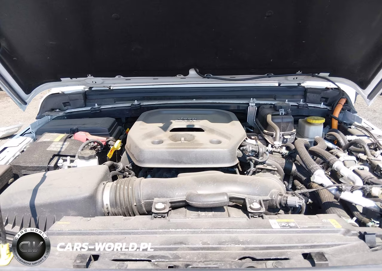 2023 Jeep Wrangler 4Xe Sahara 4X4 VIN:1C4JJXP61PW557155 - 10