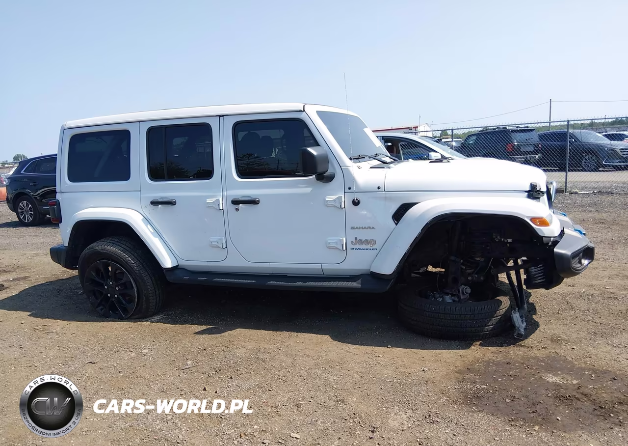 2023 Jeep Wrangler 4Xe Sahara 4X4 VIN:1C4JJXP61PW557155 - 13