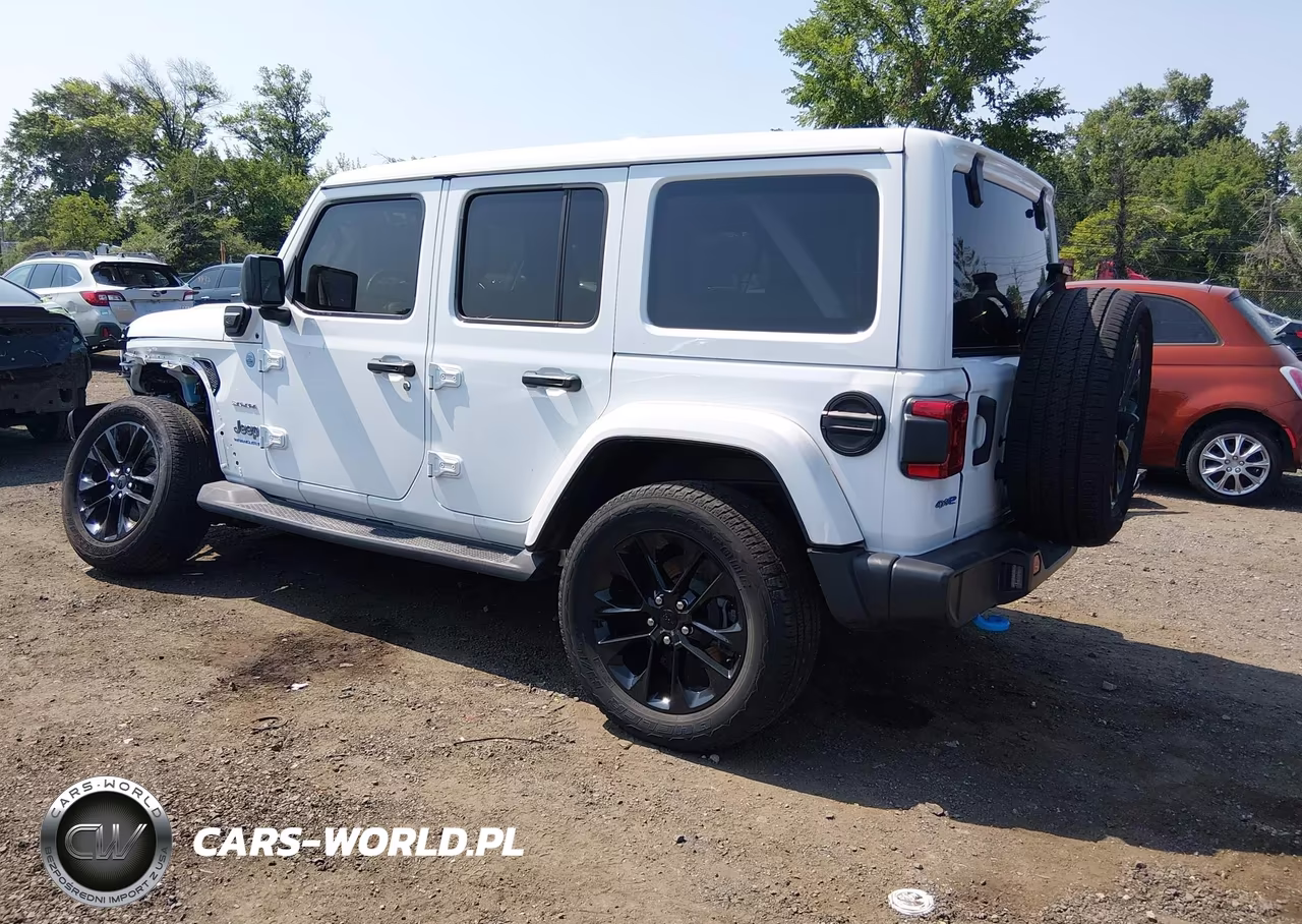 2023 Jeep Wrangler 4Xe Sahara 4X4 VIN:1C4JJXP61PW557155 - 3