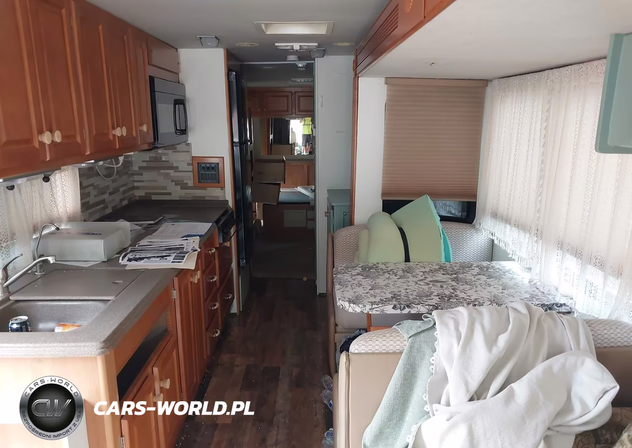 2005 Freightliner Chassis X Line Motor Home VIN:4UZAAHDC65CU88148 - 8