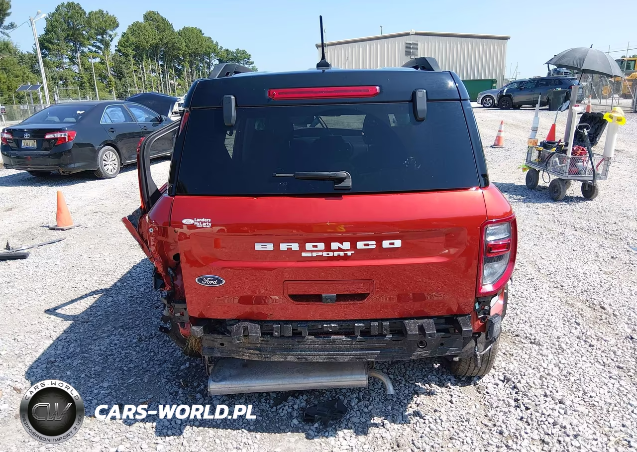 2024 Ford Bronco Sport Outer Banks VIN:3FMCR9C60RRF45647 - 15