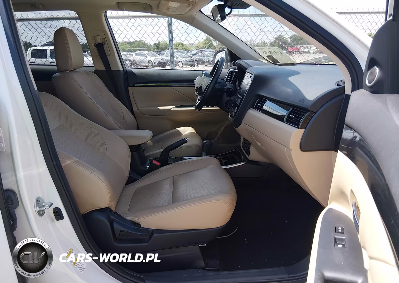 2018 Mitsubishi Outlander Sel VIN:JA4AD3A3XJZ043464 - 5
